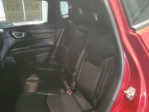 Used 2025 Jeep Compass Latitude w/ Altitude Special Edition image 14