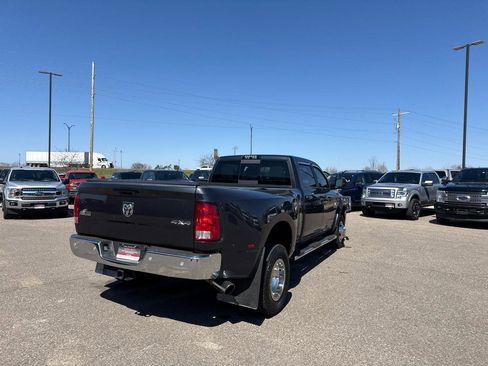 Used 2018 RAM 3500 Big Horn image 5
