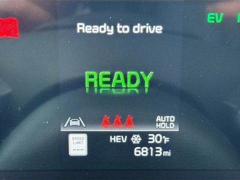 Used 2025 Kia Sportage X-Line image 15