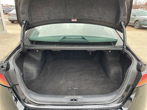 Used 2025 Nissan Altima 2.5 SR image 13