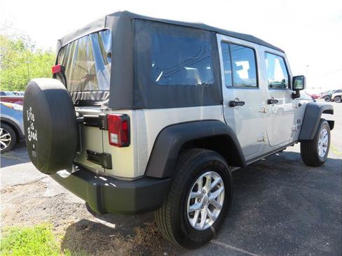Used 2007 Jeep Wrangler X AWD/4WD image 13