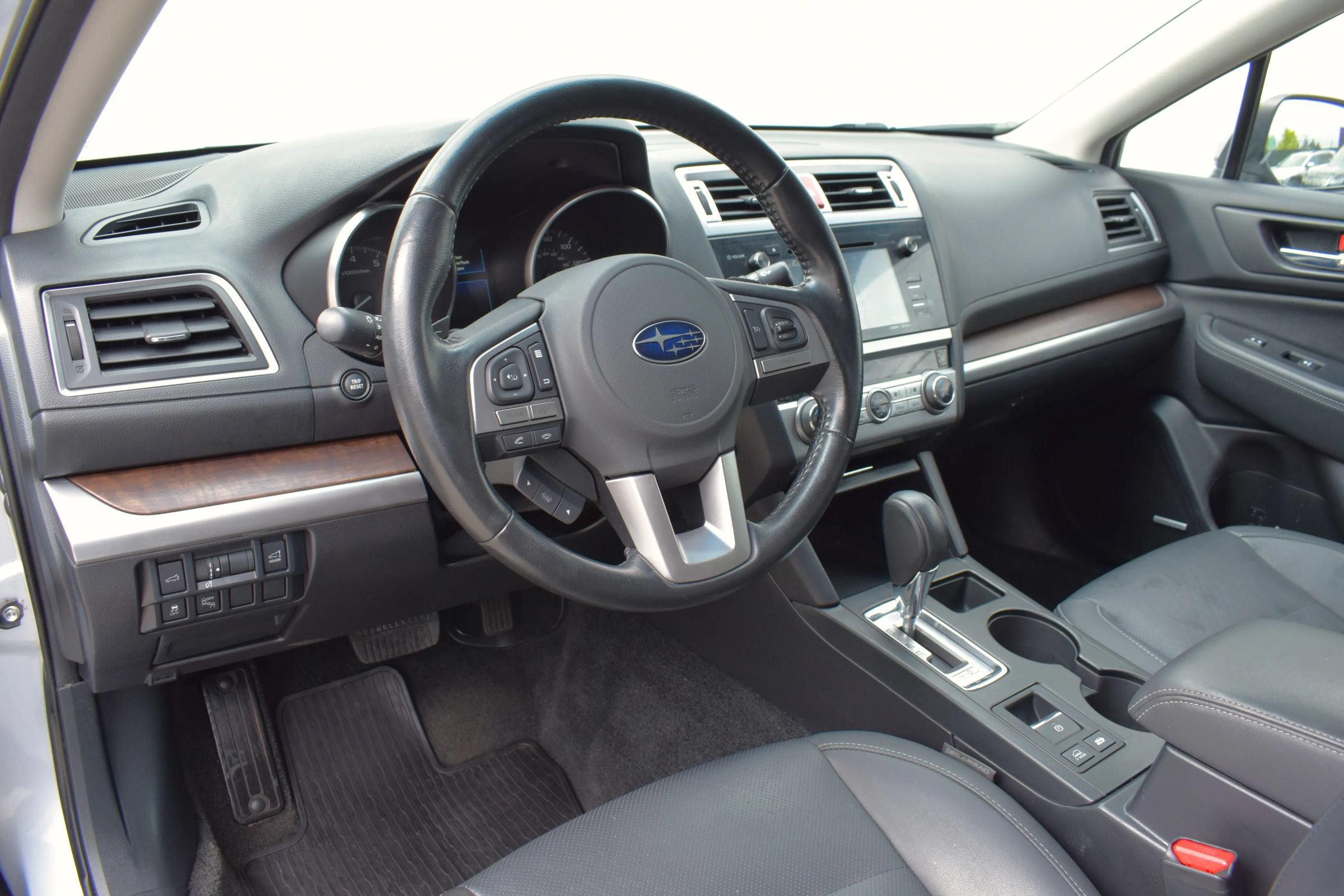 Used 2015 Subaru Outback 2.5i Limited w/ Popular Package #4 AWD/4WD image 45