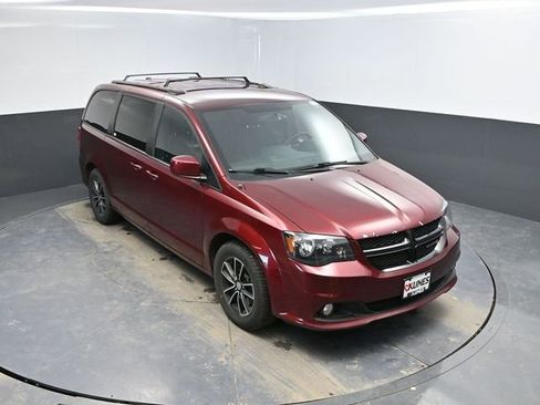 Used 2018 Dodge Grand Caravan SE image 30