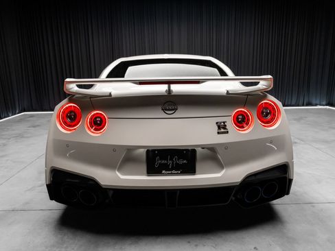 Used 2024 Nissan GT-R w/ Floor Mat Package AWD/4WD image 11