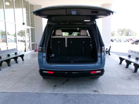 New 2026 Jeep Grand Wagoneer 4WD image 21