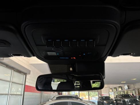 Used 2024 Ford Bronco Wildtrak AWD/4WD image 19