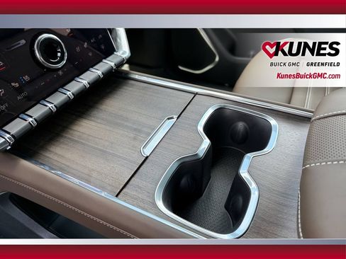 New 2027 GMC Acadia Denali Ultimate w/ LPO, Floor Liner Package AWD/4WD image 15