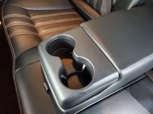 Certified 2020 Chrysler 300 S image 10