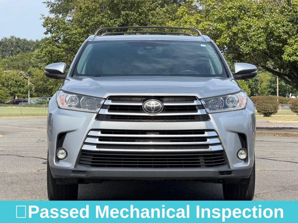 Used 2017 Toyota Highlander Limited AWD/4WD image 14