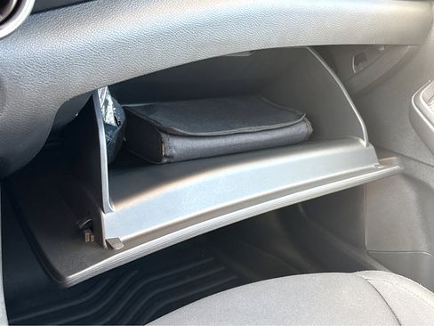 Used 2023 Nissan Sentra SV image 17