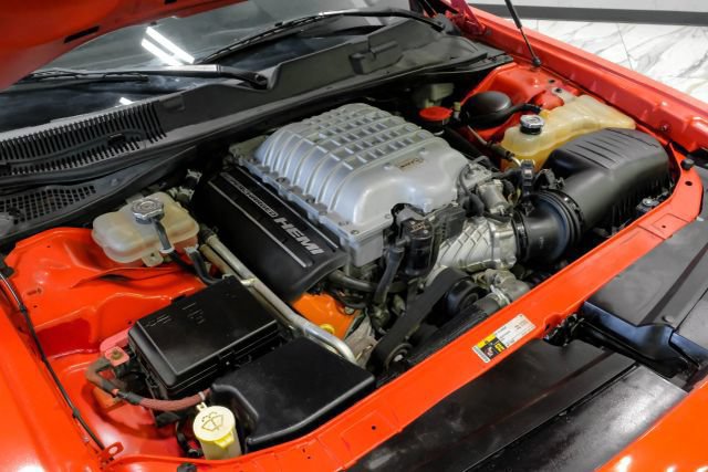Used 2018 Dodge Challenger SRT Hellcat RWD image 51