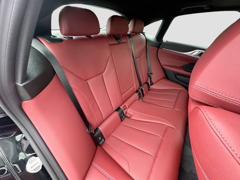 Certified 2025 BMW i4 eDrive40 RWD image 22