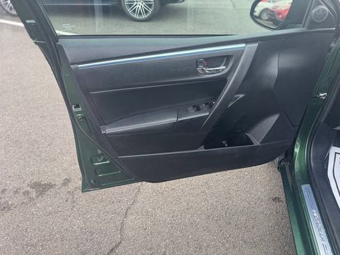 Used 2014 Toyota Corolla LE Premium w/ Driver Convenience Package FWD image 18