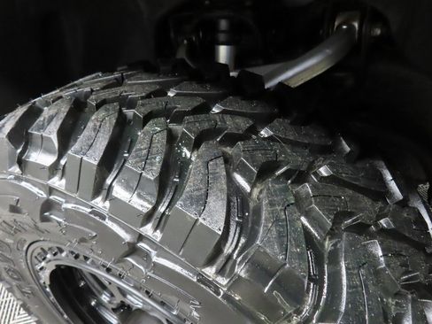 Used 2023 GMC Sierra 2500 AT4 w/ AT4 Premium Plus Package image 8