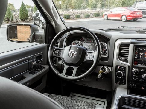 Used 2019 RAM 1500 Classic SLT w/ Black Appearance Group image 13