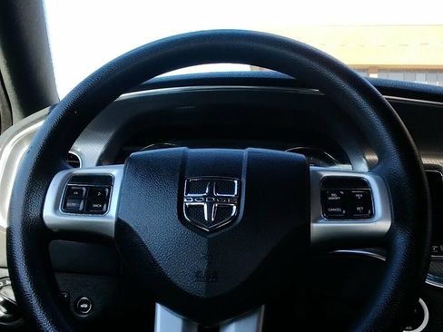 Used 2014 Dodge Charger SE RWD image 13