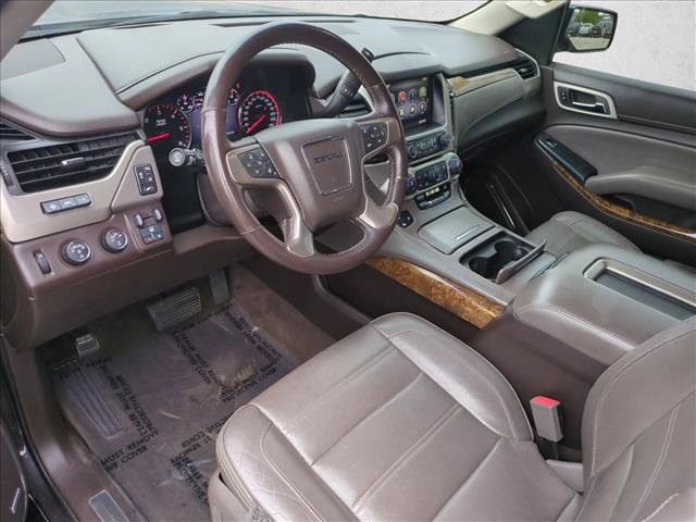 Used 2015 GMC Yukon Denali w/ Touring Package AWD/4WD image 10