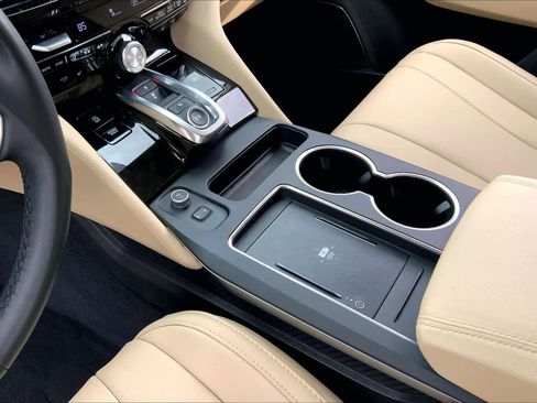 Certified 2025 Acura MDX SH-AWD image 15