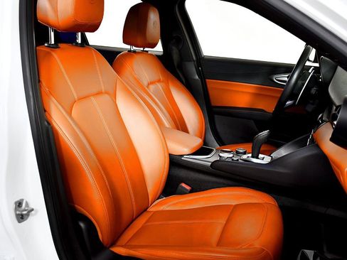 Used 2020 Alfa Romeo Giulia AWD w/ Quick Order Package 22J Sport image 42