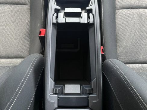 Used 2025 Nissan Rogue SV AWD/4WD image 42