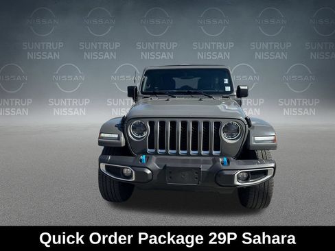 Used 2023 Jeep Wrangler Unlimited Sahara w/ Cold Weather Group AWD/4WD image 10