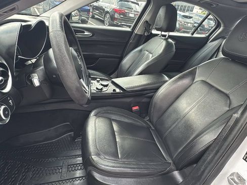 Used 2018 Alfa Romeo Giulia AWD image 10