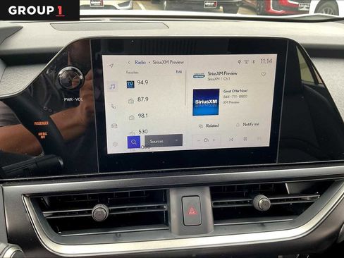 Certified 2025 Lexus UX 300h FWD image 30