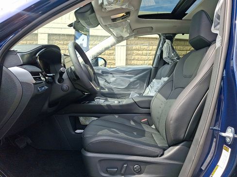 New 2026 INFINITI QX60 Luxe w/ Family Package image 6