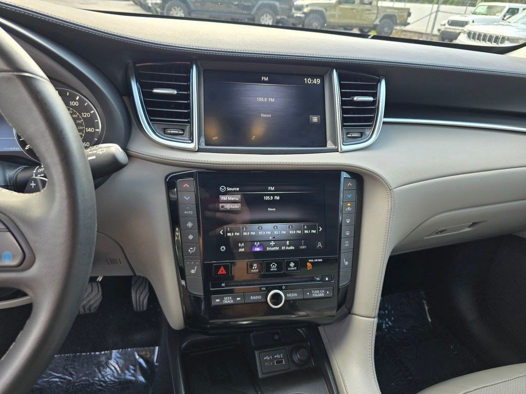 Used 2025 INFINITI QX50 Luxe AWD/4WD image 21