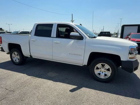 Used 2018 Chevrolet Silverado 1500 LT w/ All Star Edition RWD image 2