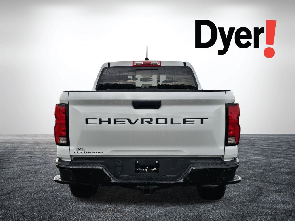 Used 2024 Chevrolet Colorado Z71 w/ Z71 Convenience Package 2 AWD/4WD image 6