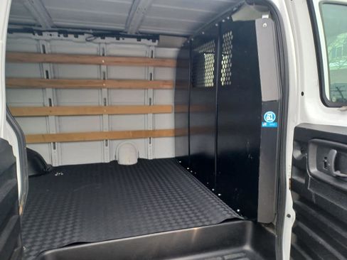 Used 2024 GMC Savana 2500 w/ Driver Convenience Package image 14