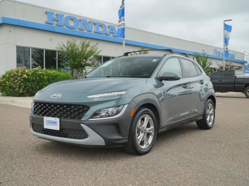 Used 2022 Hyundai Kona SEL AWD/4WD image 1