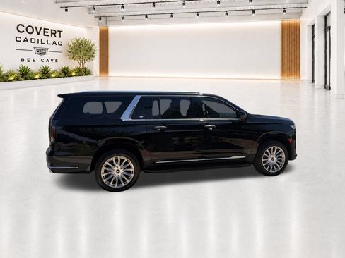 Used 2022 Cadillac Escalade ESV Premium Luxury AWD/4WD image 12