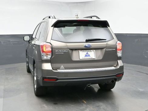Used 2018 Subaru Forester 2.5i Touring AWD/4WD image 8
