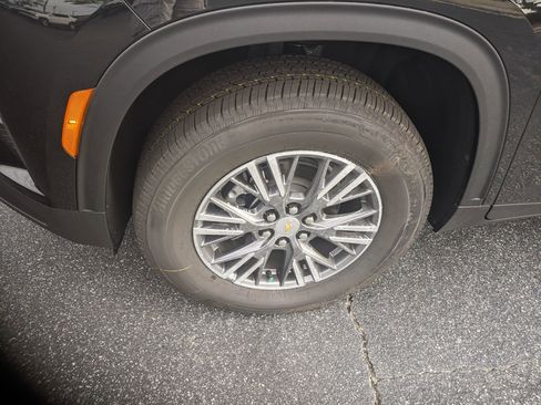 New 2026 Chevrolet Traverse LT w/ Driver Confidence Package image 11