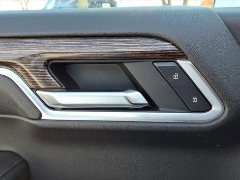 Used 2022 GMC Sierra 1500 SLE w/ Enhanced Capability Package image 13