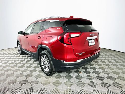 Used 2022 GMC Terrain SLT w/ Infotainment Package II image 9
