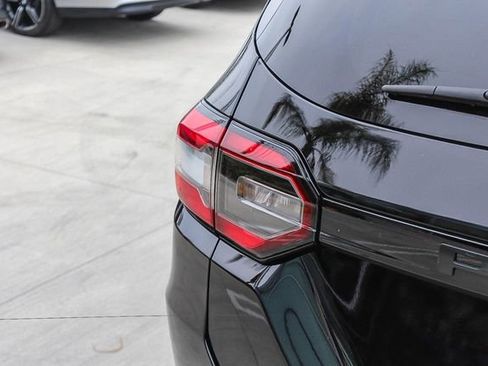 Used 2025 Honda Pilot EX-L image 8