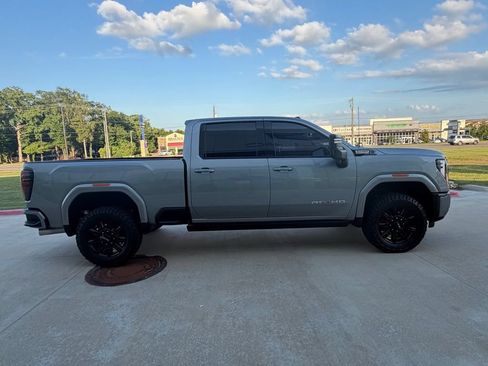 Used 2026 GMC Sierra 2500 AT4 w/ AT4 Premium Plus Package AWD/4WD image 6