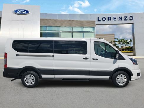 Used 2023 Ford Transit 350 XLT image 4