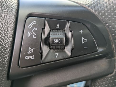Used 2020 Chevrolet Trax LS FWD image 23