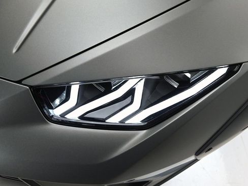 Used 2024 Lamborghini Huracan Sterrato AWD/4WD image 20