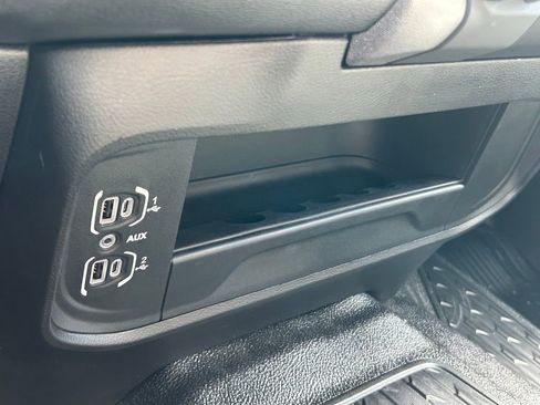 New 2025 RAM 3500 Big Horn image 44