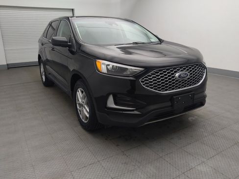 Used 2023 Ford Edge SEL image 14