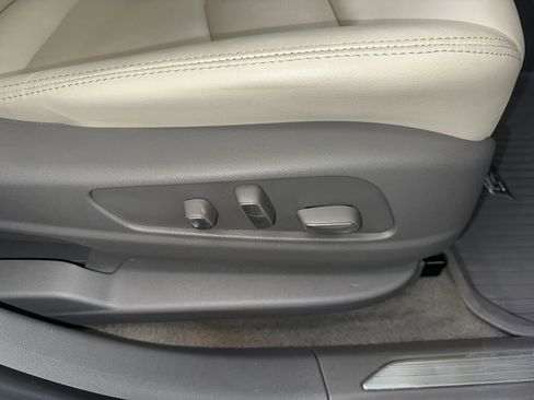 Certified 2021 Cadillac XT5 Premium Luxury image 37