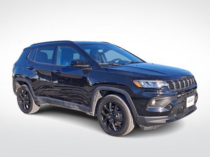 Used 2023 Jeep Compass Altitude