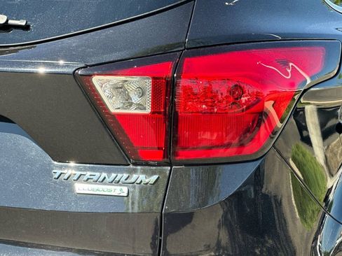 Used 2019 Ford Escape Titanium FWD image 27