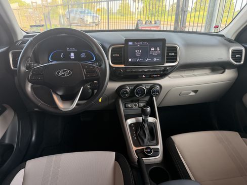 Used 2023 Hyundai Venue SEL w/ Cargo Package FWD image 22