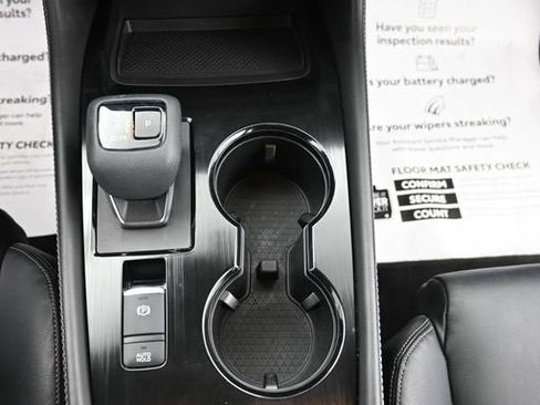 Used 2023 Nissan Rogue SL w/ SL Premium Package image 23